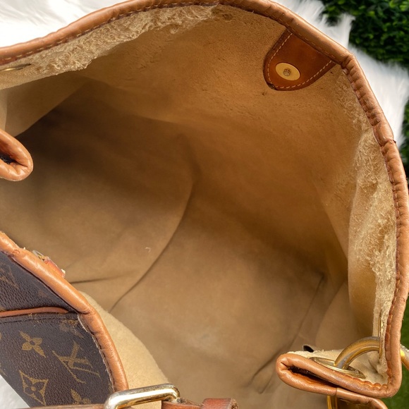 Louis Vuitton Monogram handbag Galleria PM - Picture 8 of 11